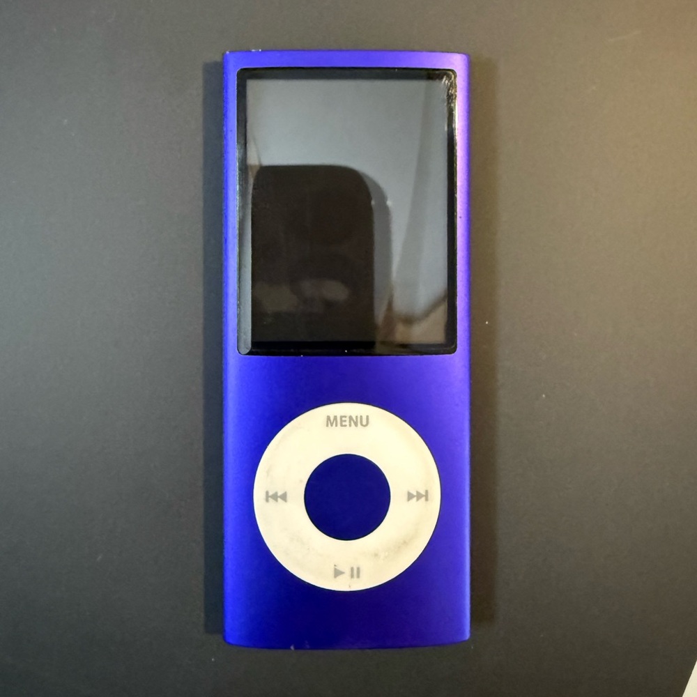 Apple iPod Nano | Dark Purple
